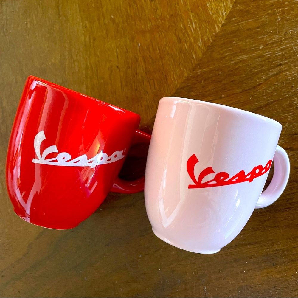 2 Vespa Mugs